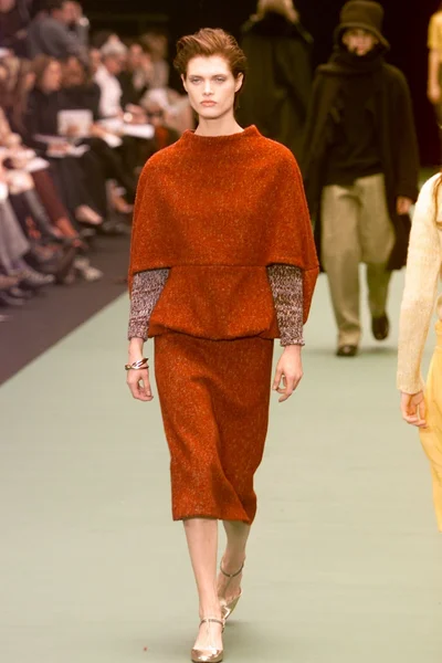 Look 80